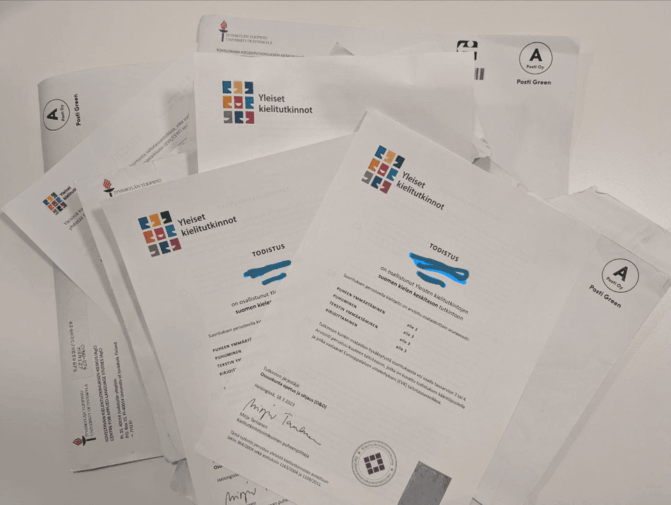 YKI task collectors' diplomas